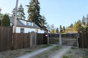 415 138 St E, Tacoma, WA 98445 - Photo 5