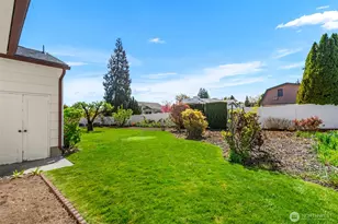 1427 2nd St, Wenatchee, WA 98801 - Photo 27