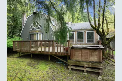 611 208th Avenue SE, Sammamish, WA 98074 - Photo 13