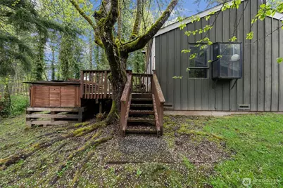 611 208th Avenue SE, Sammamish, WA 98074 - Photo 15