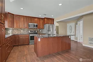 209 W Peters St, Wenatchee, WA 98801 - Photo 11