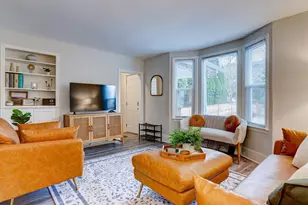 1626 39th Ave E, Seattle, WA 98112 - Photo 9