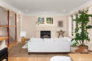 1025 NE 130th St, Seattle, WA 98125 - Photo 13