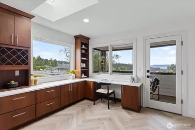 608 Magnolia Lane, Edmonds, WA 98020 - Photo 9