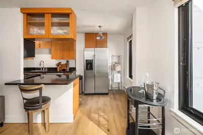 1105 Spring Street #1112, Seattle, WA 98104 - Photo 7