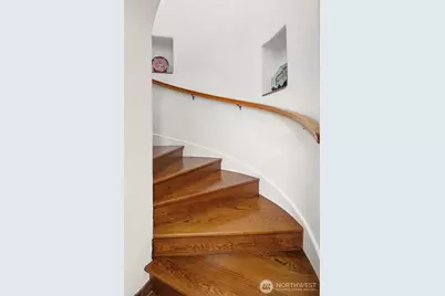 1108 39th Avenue E, Seattle, WA 98112 - Photo 19