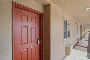 322 W Woodin Ave, Chelan, WA 98816 - Photo 3