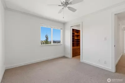 800 N Allen Place #401, Seattle, WA 98103 - Photo 13