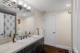 4145 Peregrine Point Way SE, Sammamish, WA 98075 - Photo 19