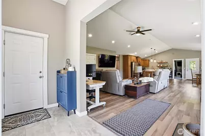 200 Red Hawk Drive, Castle Rock, WA 98611 - Photo 5