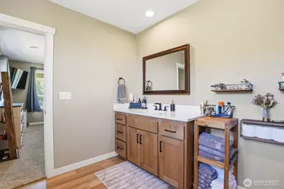 200 Red Hawk Drive, Castle Rock, WA 98611 - Photo 21