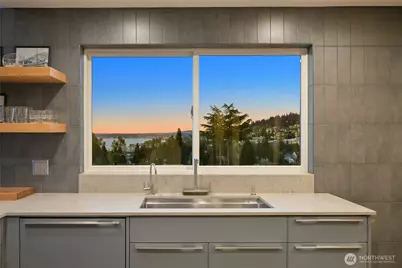 220 Bayside Road, Bellingham, WA 98225 - Photo 9