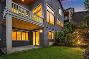 9026 NE 127th Pl, Kirkland, WA 98034 - Photo 3
