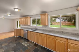 15420 SE 144th Pl, Renton, WA 98059 - Photo 11