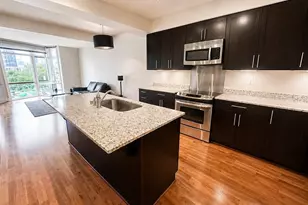699 John St, Seattle, WA 98109 - Photo 1