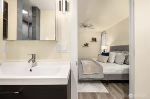 936 W Emerson St, Seattle, WA 98119 - Photo 27