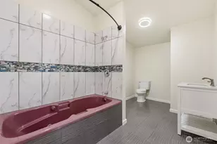 31061 W Lake Morton Dr SE, Kent, WA 98042 - Photo 27