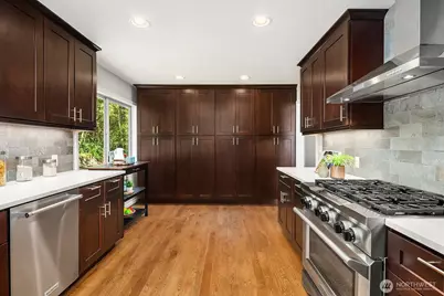 12516 SE 4th Place, Bellevue, WA 98005 - Photo 15