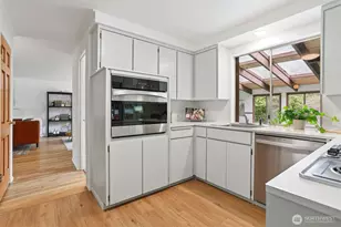 508 147th Ave NE, Bellevue, WA 98007 - Photo 13