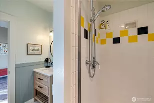 806 NW Alexander St, Coupeville, WA 98239 - Photo 37