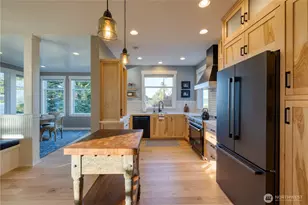 806 NW Alexander St, Coupeville, WA 98239 - Photo 13