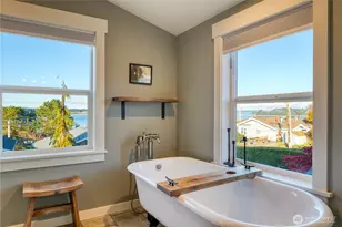 806 NW Alexander St, Coupeville, WA 98239 - Photo 25