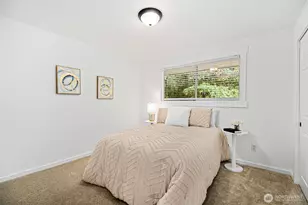 10758 Ashworth Ave N, Seattle, WA 98133 - Photo 21