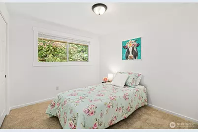 10758 Ashworth Avenue N, Seattle, WA 98133 - Photo 23