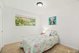 10758 Ashworth Ave N, Seattle, WA 98133 - Photo 23
