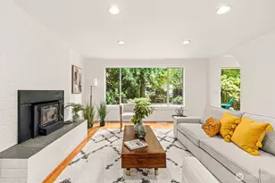 10758 Ashworth Ave N, Seattle, WA 98133 - Photo 7