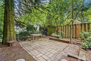 10758 Ashworth Ave N, Seattle, WA 98133 - Photo 29
