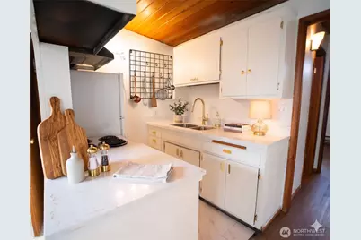 5319 Wilson Avenue S, Seattle, WA 98118 - Photo 17