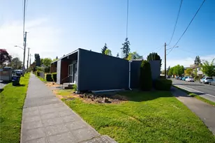 5319 Wilson Ave S, Seattle, WA 98118 - Photo 31