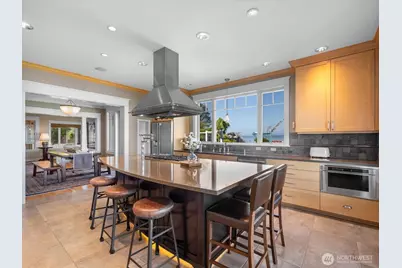 603 Warren Avenue, Everett, WA 98201 - Photo 11
