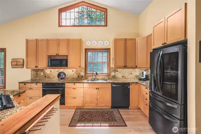 6376 Dow Lane, Anacortes, WA 98221 - Photo 11