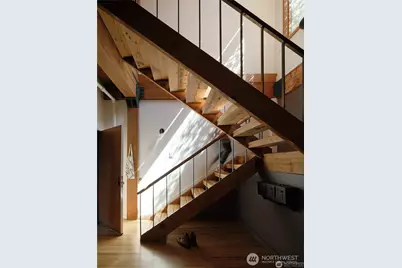 611 Post Avenue #7, Seattle, WA 98104 - Photo 11