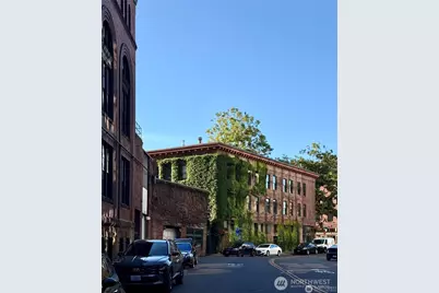 611 Post Avenue #7, Seattle, WA 98104 - Photo 19