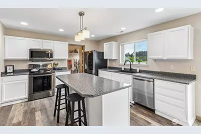 18630 94th Avenue Ct E, Puyallup, WA 98375 - Photo 11