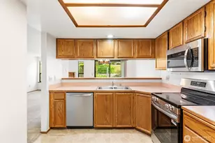 25004 109th Pl SE, Kent, WA 98030 - Photo 9