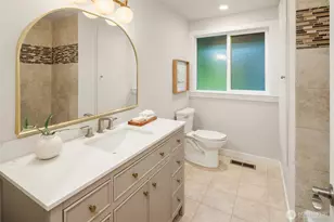 15238 NE 3rd Pl, Bellevue, WA 98007 - Photo 13