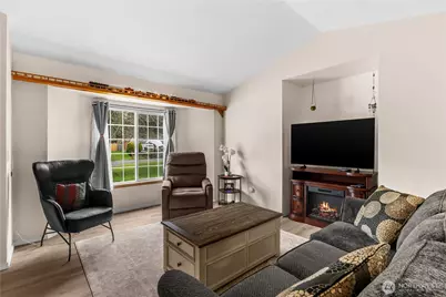 19211 110th Street E, Bonney Lake, WA 98391 - Photo 5