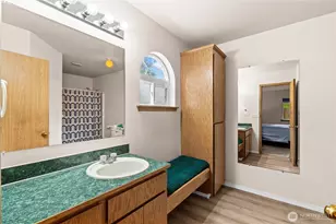 19211 110th St E, Bonney Lake, WA 98391 - Photo 13