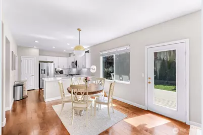 23977 SE 10th Street, Sammamish, WA 98075 - Photo 5