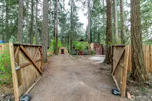 16900 Kalmia Ct SE, Yelm, WA 98597 - Photo 3