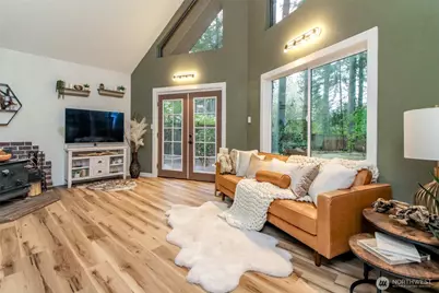 16900 Kalmia Court SE, Yelm, WA 98597 - Photo 5
