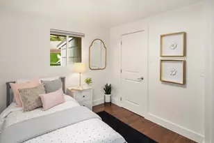 2011 NE 97th St, Seattle, WA 98115 - Photo 11