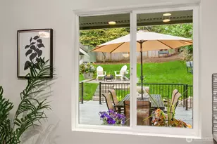 2011 NE 97th St, Seattle, WA 98115 - Photo 7