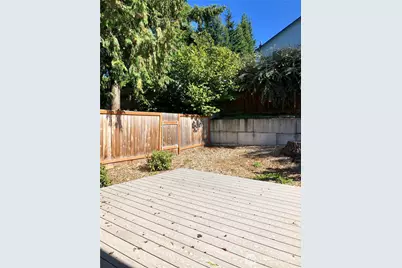 12526 35th Avenue NE #3, Seattle, WA 98125 - Photo 7
