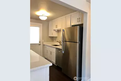 12526 35th Avenue NE #3, Seattle, WA 98125 - Photo 5