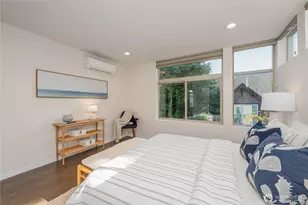 2037 NW 65th St, Seattle, WA 98117 - Photo 13